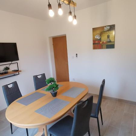 באסקה Apartments Jurandvor מראה חיצוני תמונה
