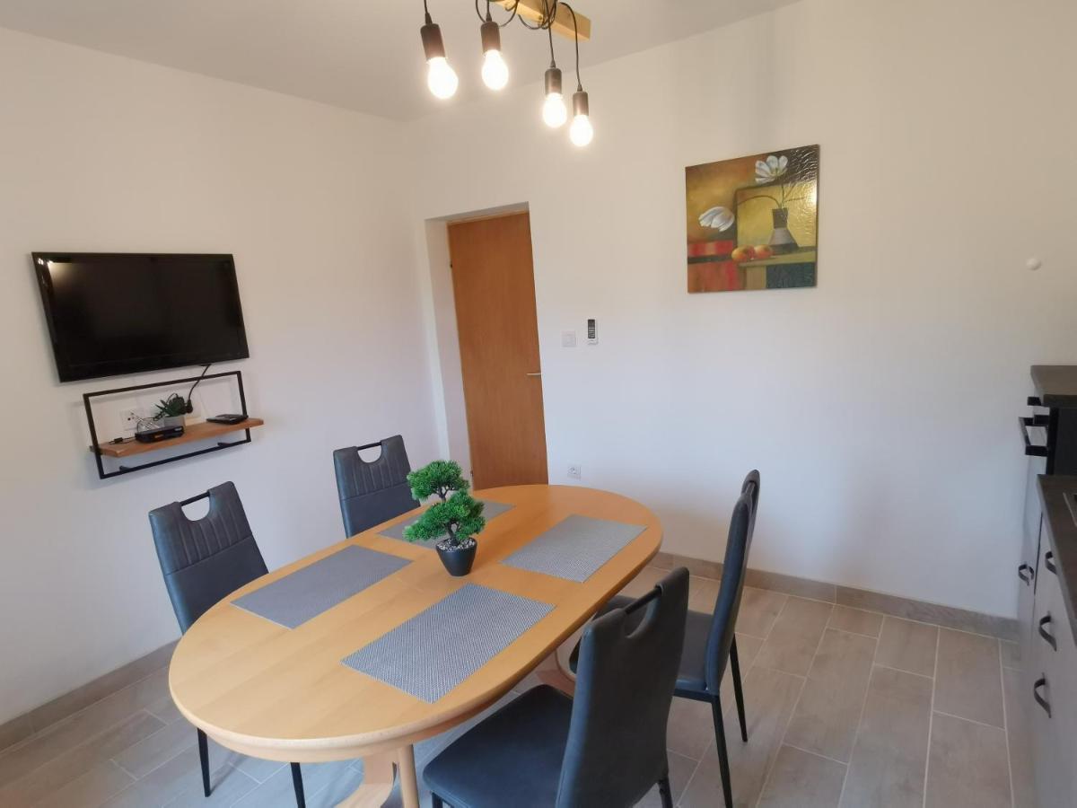 באסקה Apartments Jurandvor מראה חיצוני תמונה